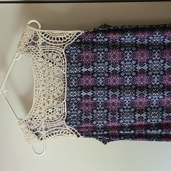 Stitch Fix Papermoon Sleeveless Top - Picture 2 of 3